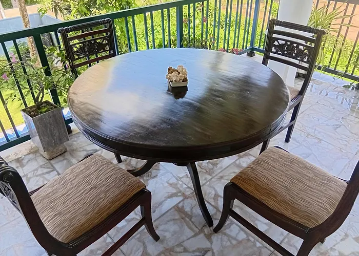 Fourcoock Villa